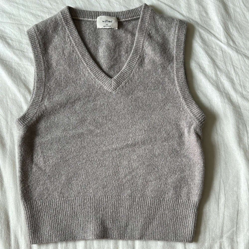 Aritzia Wilfred knit sweater vest gray XS cashmere
